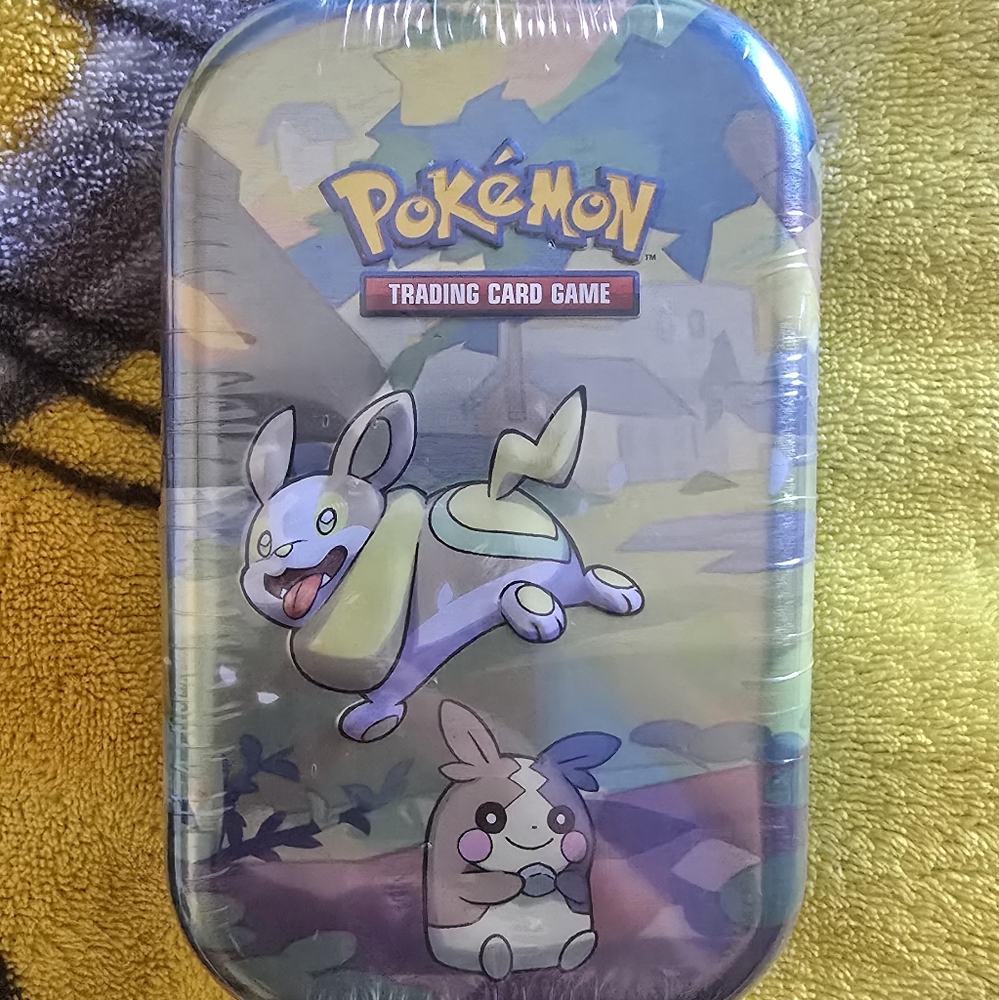Pokémon Trading Card Game Tin